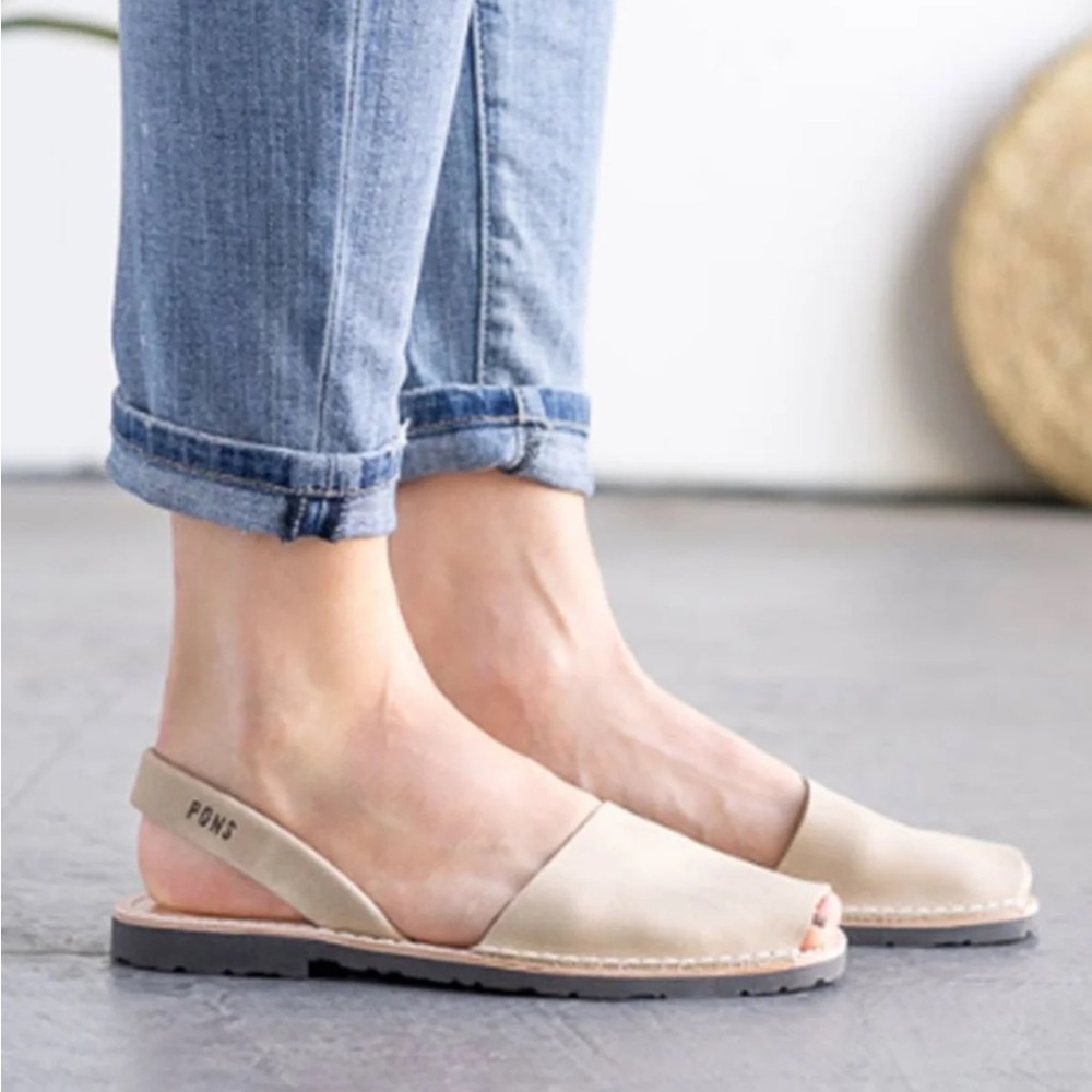 Pons Women's Tan Leather Sandals NWT